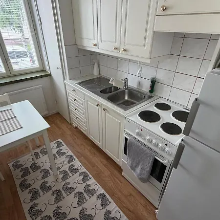 Apartamento Entire Right Next To The Bus And Train Station