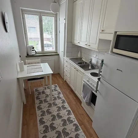 Entire Apartment Right Next To The Bus And Train Station Apartman Kemi